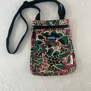 Kavu Floral Pattern Crossbody Bag - Green, Pink & Black